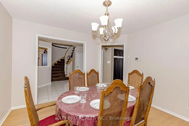 Additional image 15 of 382 Harrowsmith Dr