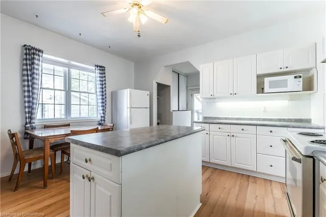 Additional image 10 of 15 Henry St