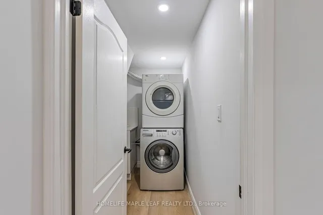 Additional image 35 of 292 Woodward Ave