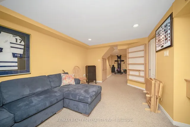 Additional image 44 of 72 Carisbrooke Crt