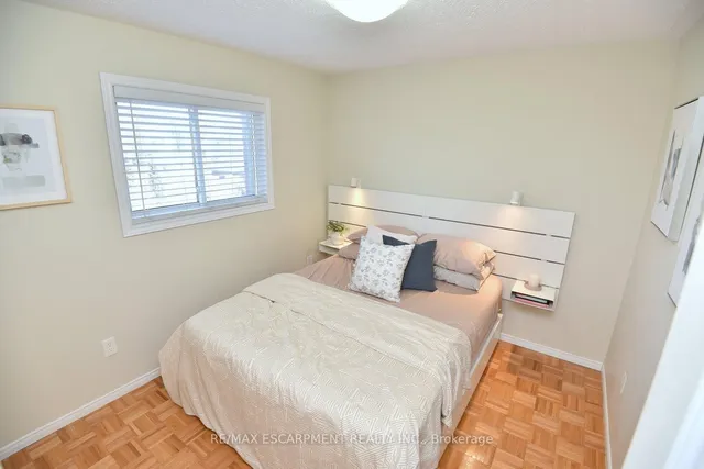 Additional image 27 of 364 Charlton Ave