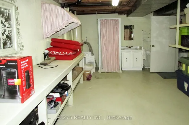 Additional image 34 of 1740 Maple Ridge Dr