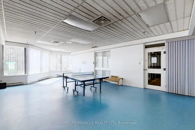 Additional image 33 of 160 Alton Towers Circ Unit 209