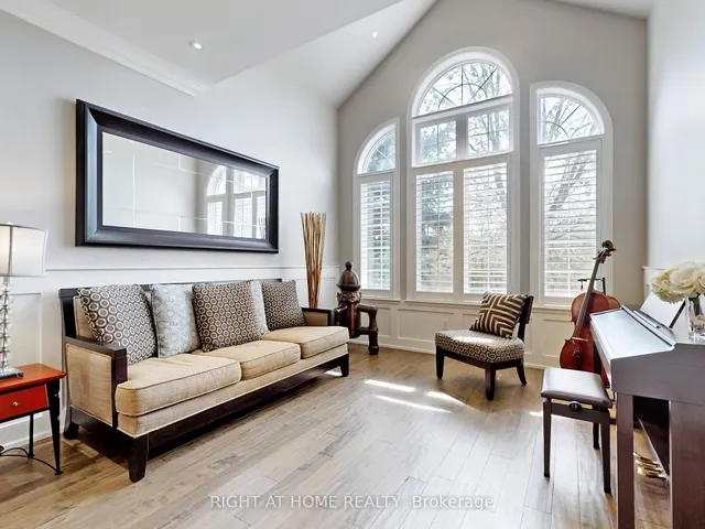 Additional image 12 of 1504 Pinery Cres