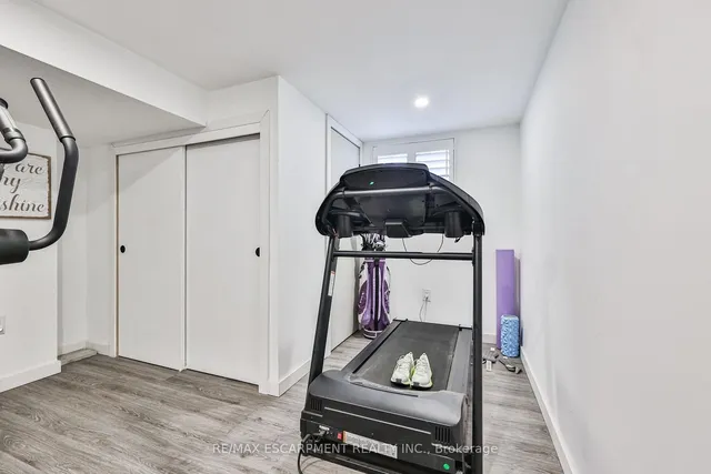 Additional image 40 of 60 Galbraith Dr