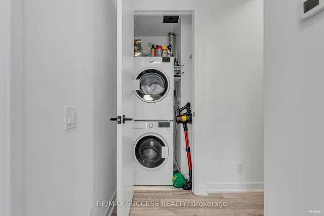 Additional image 13 of 108 Peter St Unit 727