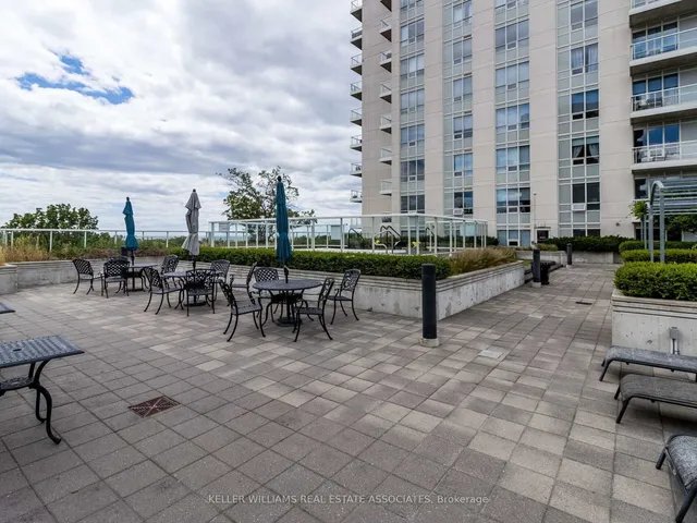 Additional image 36 of 3865 Lake Shore Blvd Unit 401