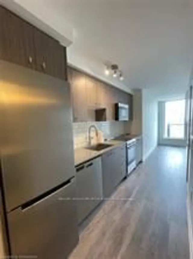 Additional image 6 of 15 Wellington St Unit 1105