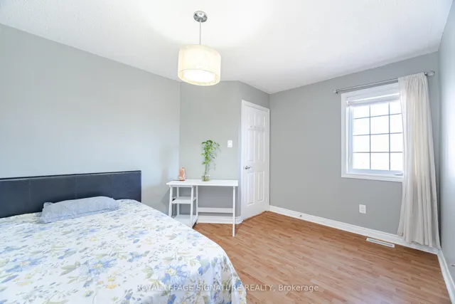 Additional image 30 of 81 Farthingale Cres