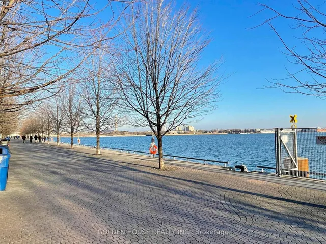 Additional image 15 of 55 Merchants' Wharf N/A Unit 1023