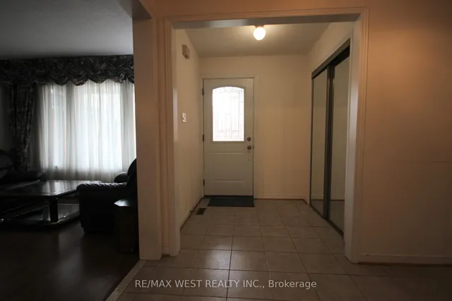 Additional image 5 of 73 Hullrick Dr