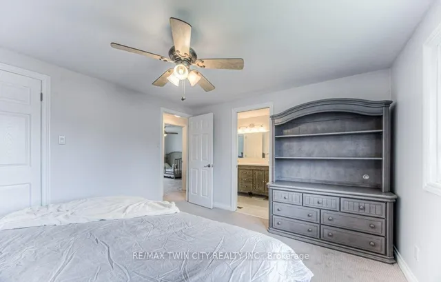 Additional image 18 of 111 Martinglen Cres