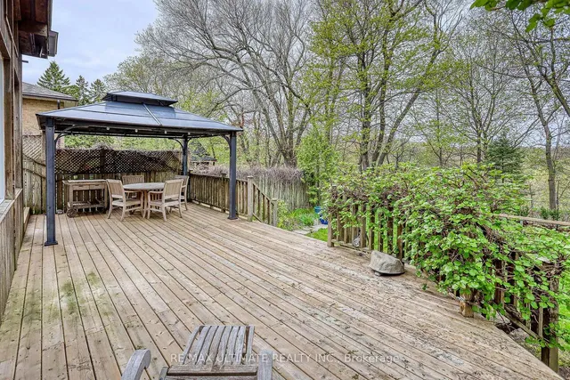 Additional image 37 of 103 Weir Cres