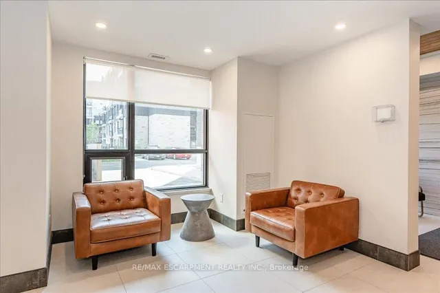 Additional image 28 of 340 PLAINS Rd Unit 102