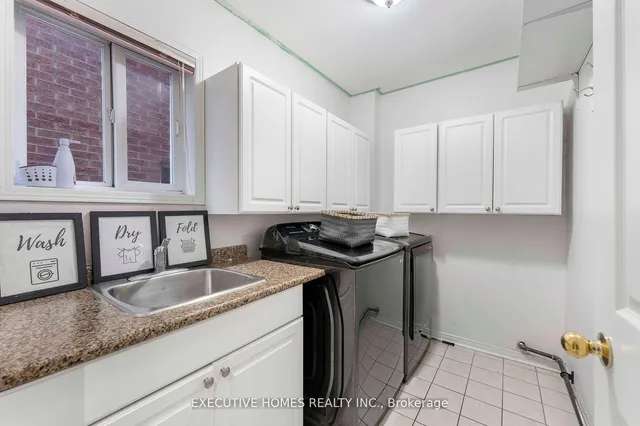 Additional image 50 of 44 Pebblestone Circ