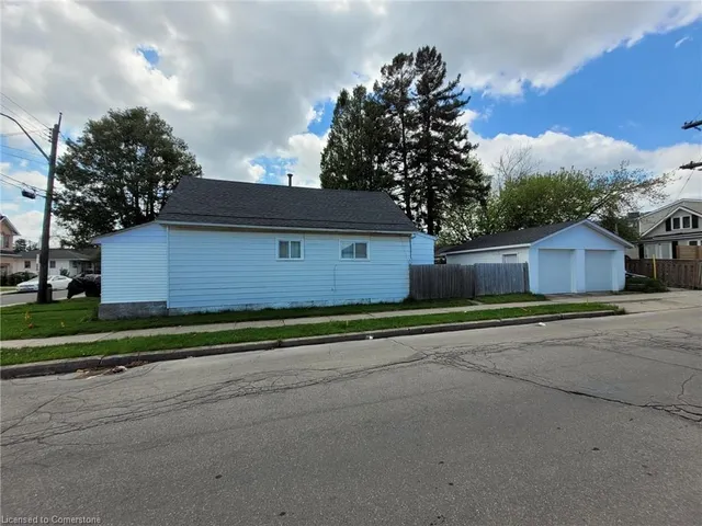 Additional image 6 of 2 Craigroyston Rd