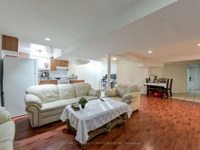 Additional image 41 of 6963 Amour Terr