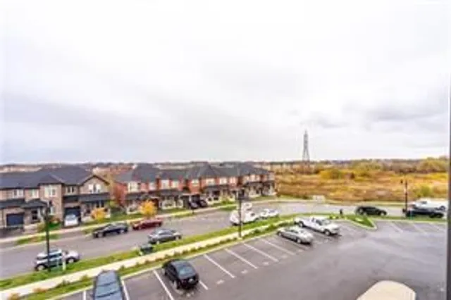 Additional image 28 of 450 Dundas St Unit 421