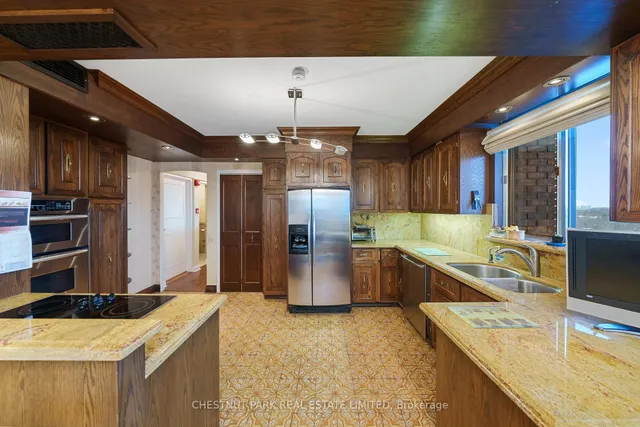 Additional image 11 of 2600 Bathurst St Unit PH 1