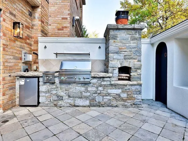 Additional image 36 of 31 Webster Ave