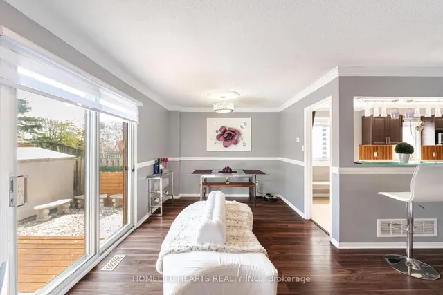 Additional image 9 of 4768 Owl Circ