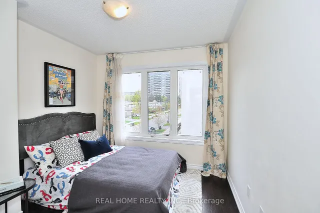 Additional image 27 of 49 Antibes Dr