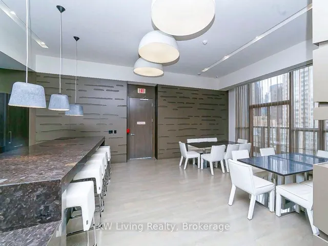 Additional image 10 of 101 Charles St Unit 2402