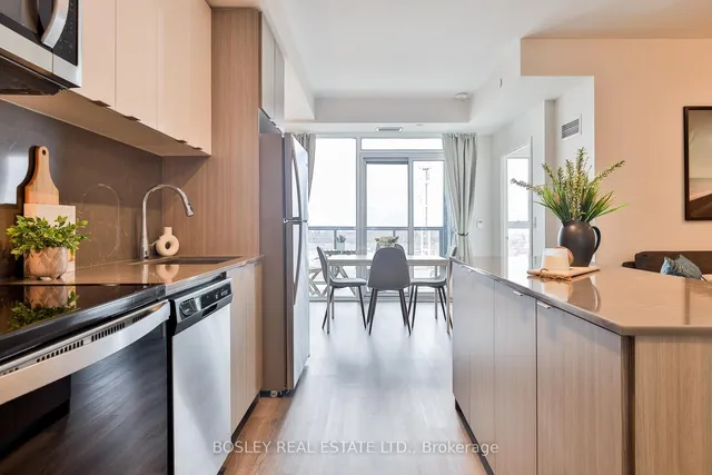 Additional image 10 of 859 The Queensway N/A Unit 612