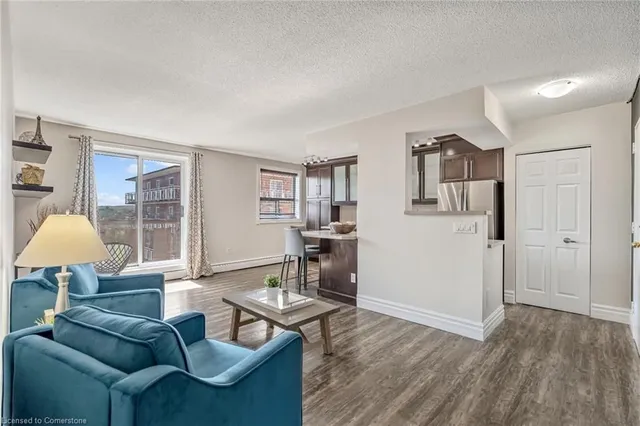 Additional image 4 of 851 Queenston Rd Unit 502