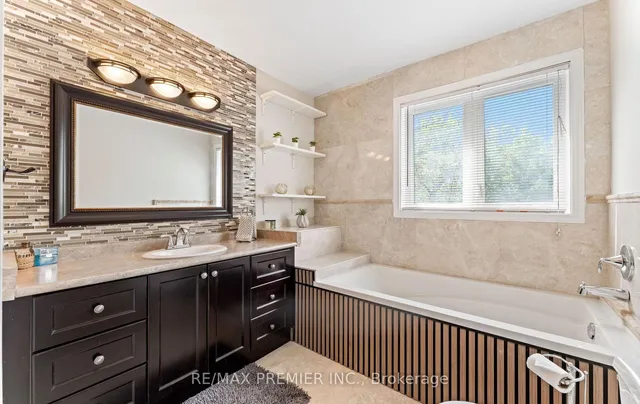 Additional image 18 of 21 Yvonne Ave