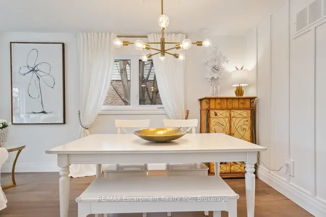 Additional image 20 of 2365 Devon Rd