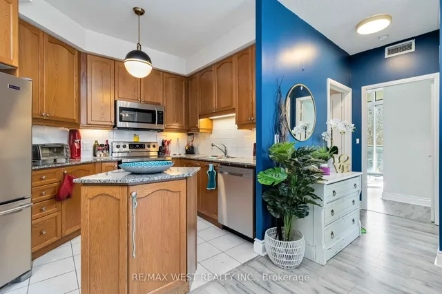 Additional image 12 of 80 Absolute Ave Unit 406