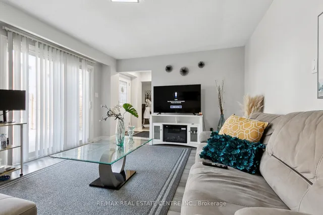 Additional image 14 of 2 Dailing Gate Unit 56