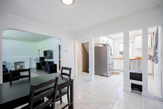 Additional image 16 of 49 Trethewey Dr