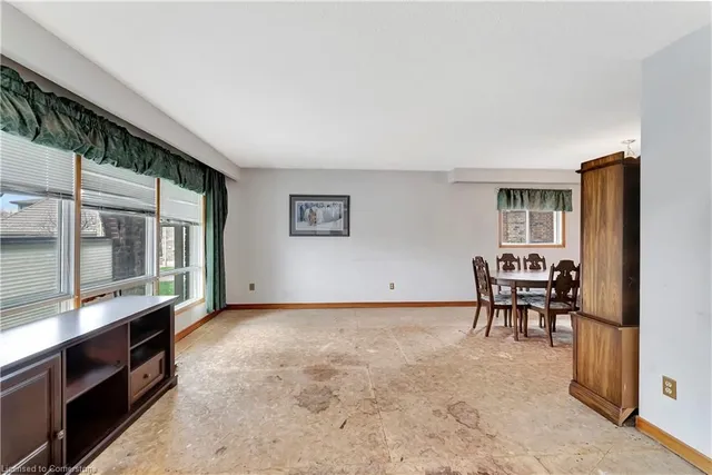 Additional image 13 of 43 Curtis Dr