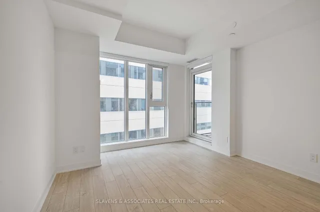 Additional image 7 of 543 Richmond St Unit 735