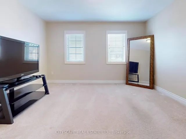 Additional image 10 of 93 Tremaine Dr