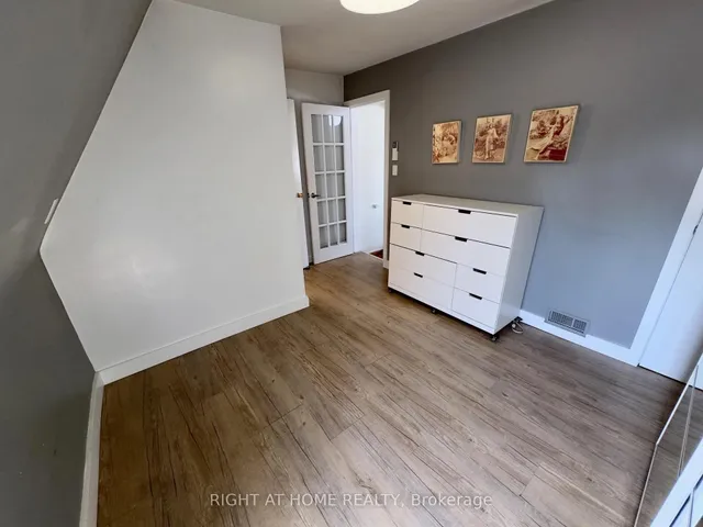 Additional image 32 of 5 Parr St