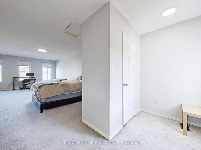 Additional image 38 of 43 Sergio Marchi St