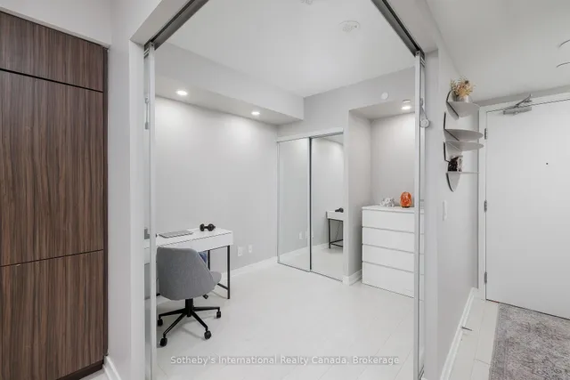 Additional image 7 of 19 Western Battery Rd Unit 2608