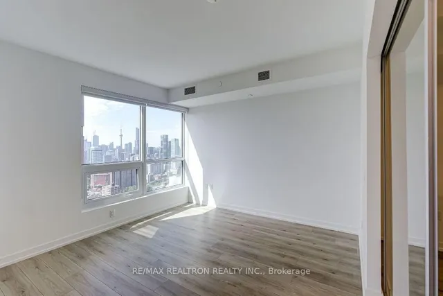 Additional image 7 of 395 Bloor St Unit 4511
