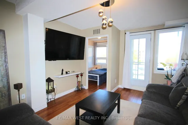 Additional image 4 of 7405 Goreway Dr Unit 202