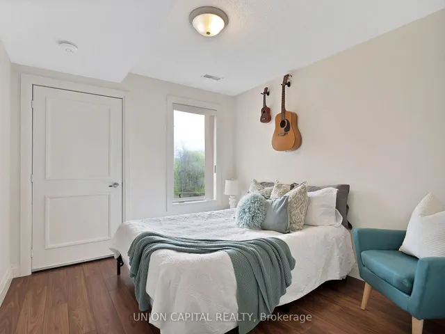 Additional image 31 of 72 Aerodrome Cres Unit 302