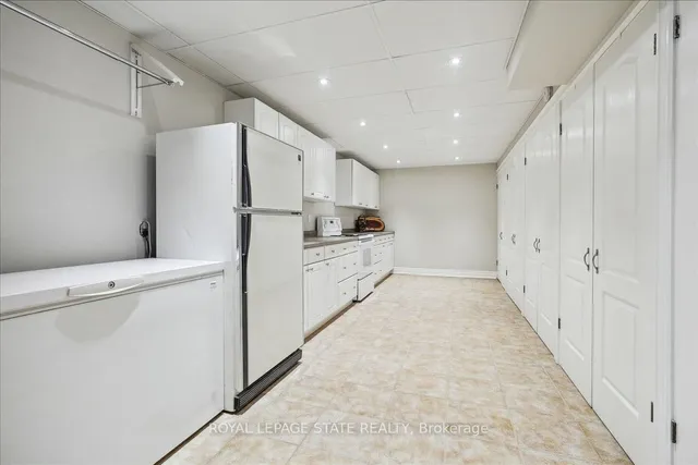 Additional image 39 of 10 Azalea Crt