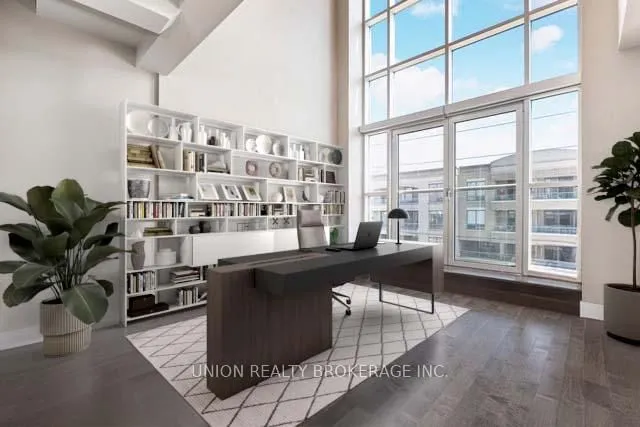 Additional image 19 of 1852 Queen St Unit 303