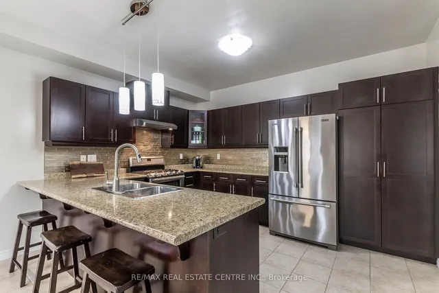 Additional image 9 of 28 Chamomile Dr