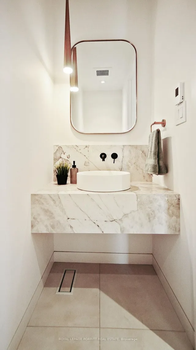 Additional image 19 of 22 Delma Dr