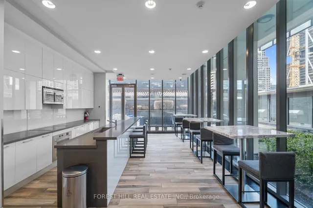 Additional image 32 of 33 Charles St Unit 1101