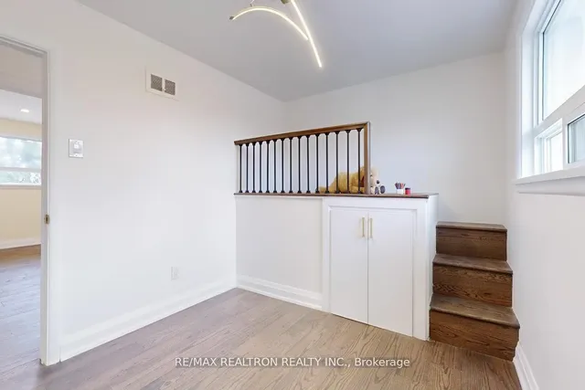 Additional image 21 of 43 Beckett Ave