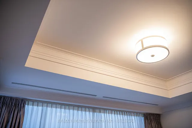 Additional image 34 of 206 Bloor St Unit 801